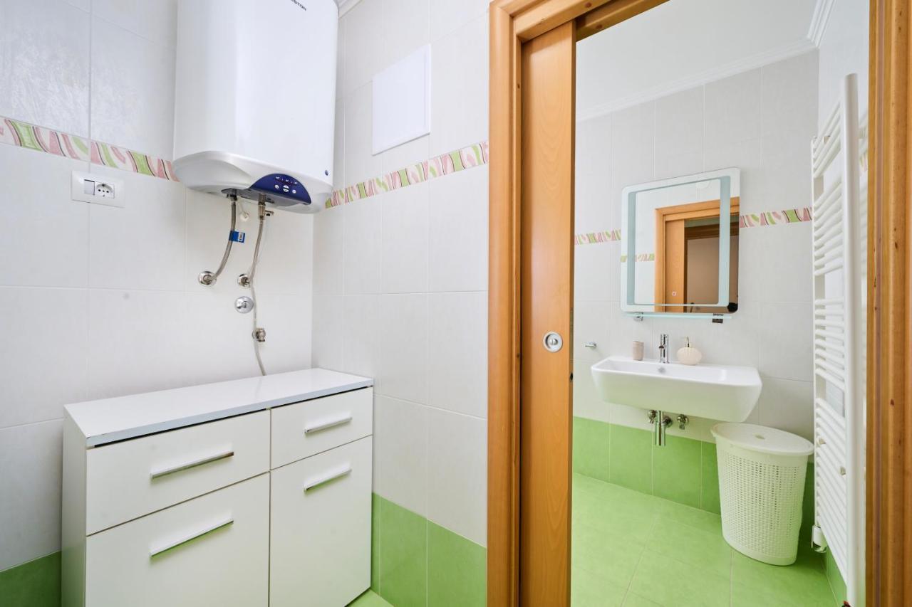 Supreme Studio Apartment Bijoux Умаг Экстерьер фото