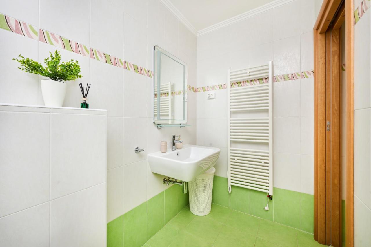Supreme Studio Apartment Bijoux Умаг Экстерьер фото