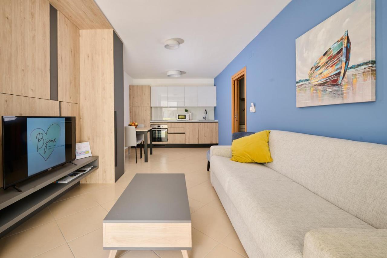 Supreme Studio Apartment Bijoux Умаг Экстерьер фото