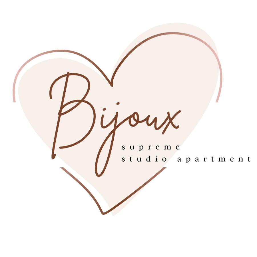 Supreme Studio Apartment Bijoux Умаг Экстерьер фото